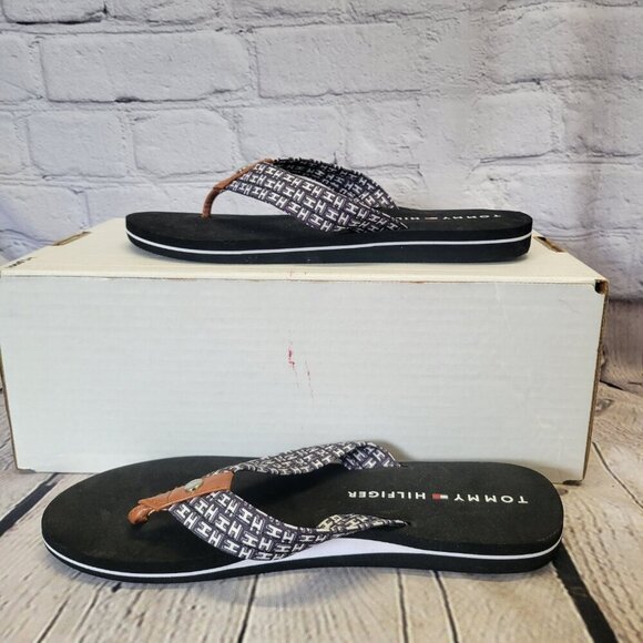 Tommy Hilfiger Women's Cazidine Flip Flop Sandals - Picture 5 of 6